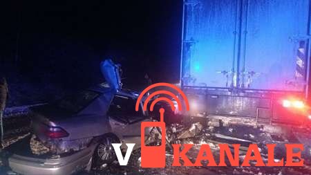 В Витебской области легковая Mazda столкнулась с грузовым Volvo