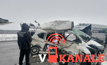 «Хонда» столкнулась с КАМАЗом на трассе Хабаровск — Владивосток
