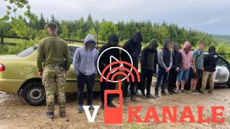 Украина: Незаконная схема на Западе Украины: как водители пытались провезти мужчин в Румынию