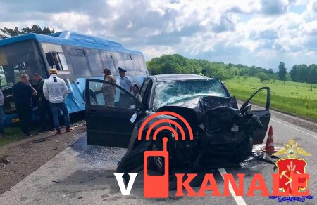 Рейсовый автобус с пассажирами попал в смертельное ДТП в Новокузнецком округе